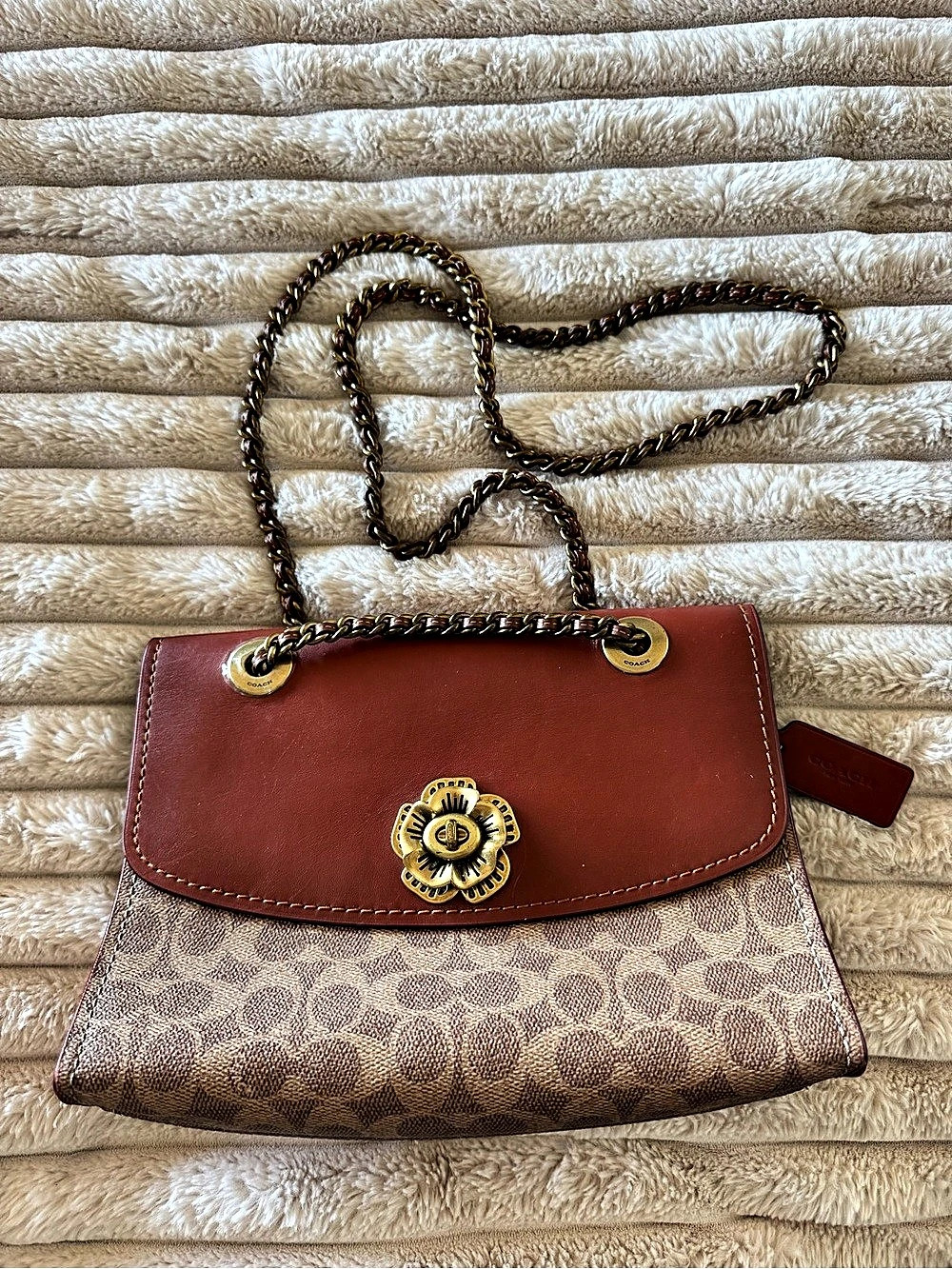 Coach Parker Shoulder Bag in Signature Canvas with Tea Rose Turnlock Signature